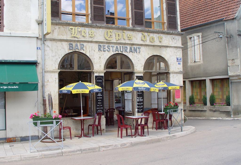 Les Epis D'Or Bed and Breakfast L'Isle-sur-Serein Exteriör bild